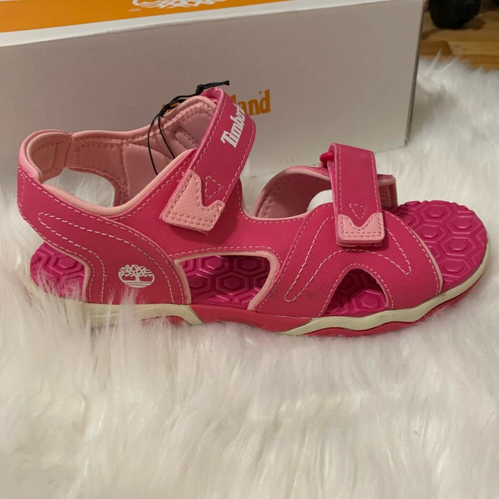 New in box Pink Timberland Adventure Seeker Sandals Big Kids Size 5